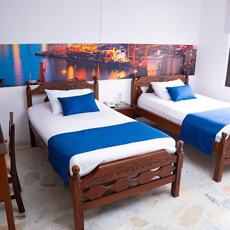 Hotel Steven Buenaventura Bagian luar foto