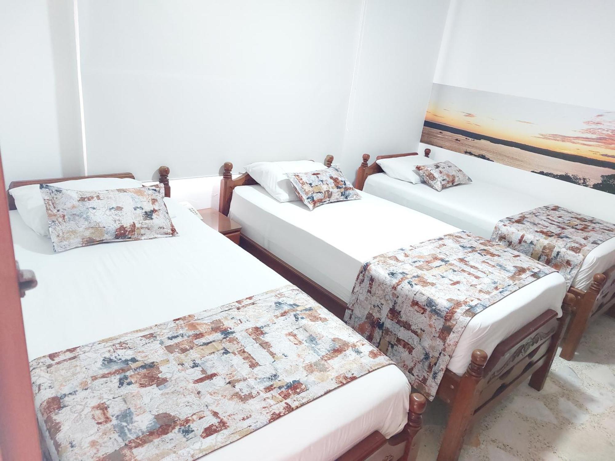 Hotel Steven Buenaventura Bagian luar foto