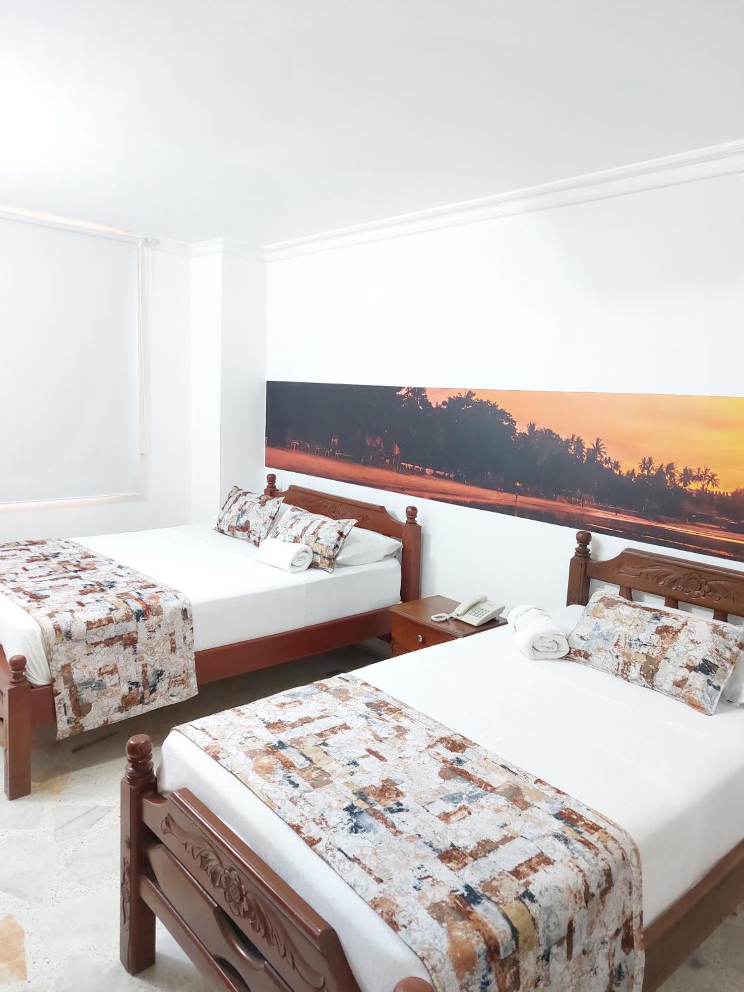 Hotel Steven Buenaventura Bagian luar foto