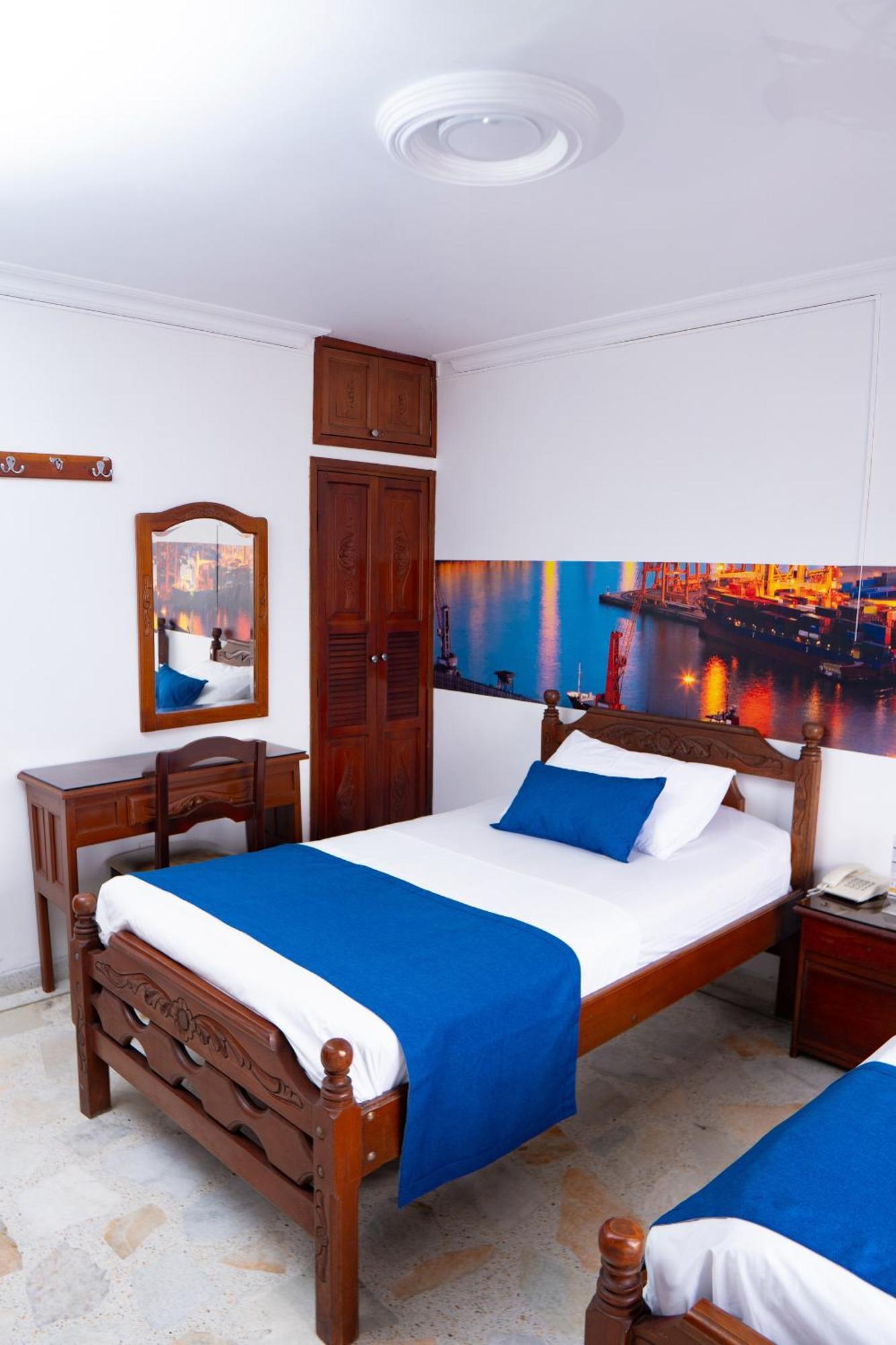 Hotel Steven Buenaventura Bagian luar foto
