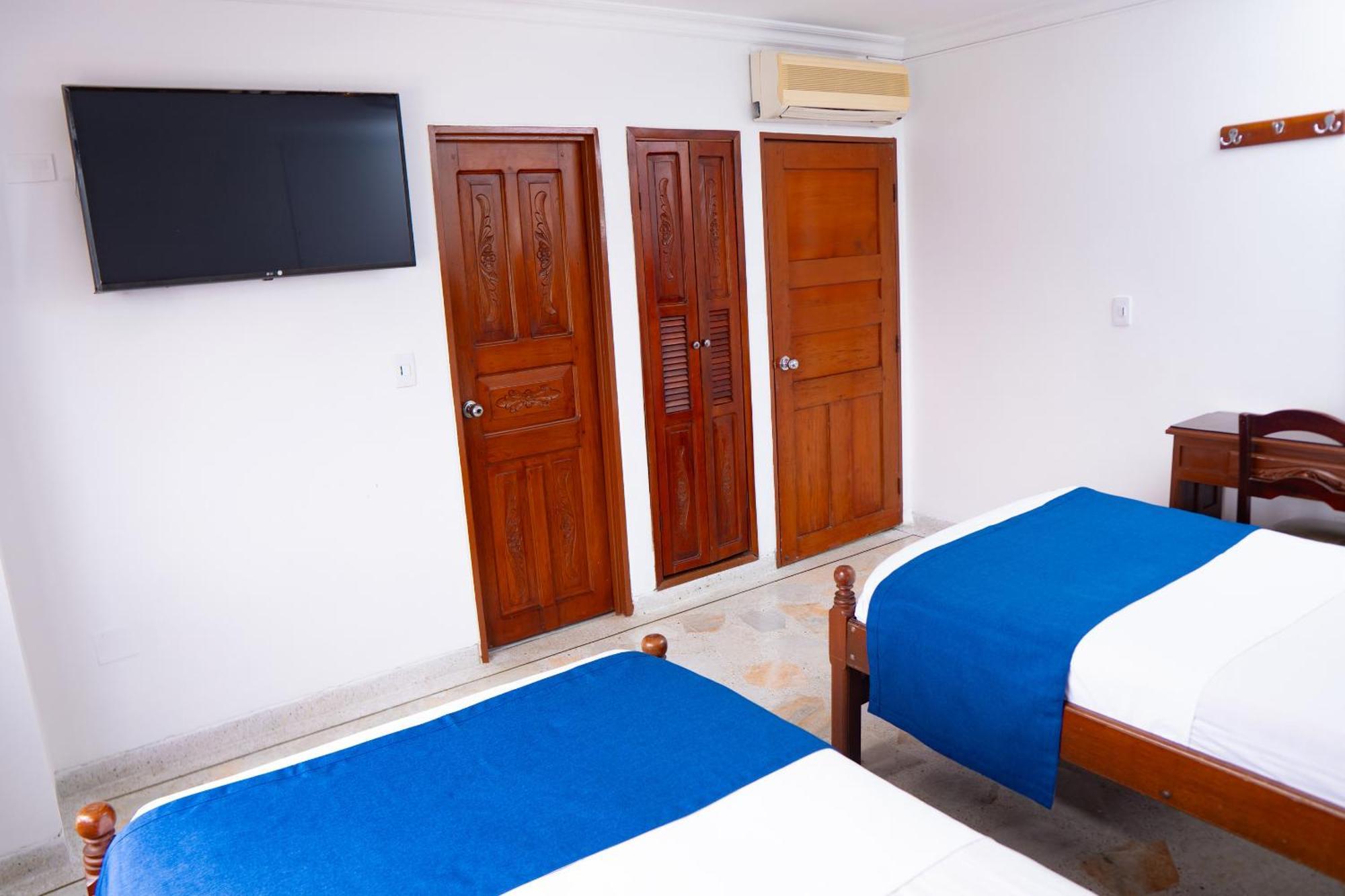 Hotel Steven Buenaventura Bagian luar foto