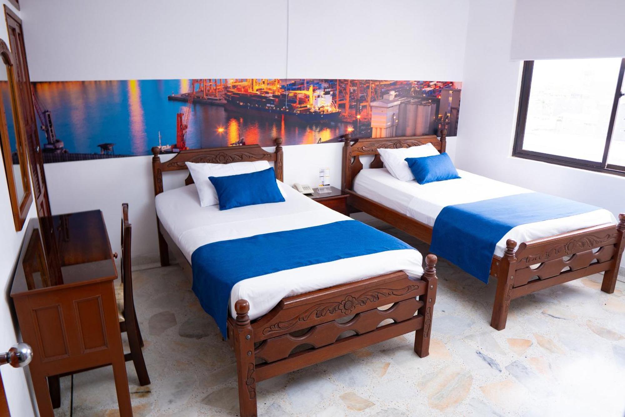 Hotel Steven Buenaventura Bagian luar foto
